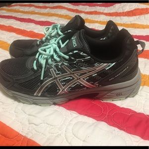 SOLD-ASICS Gel-Venture 6 Running Shoes